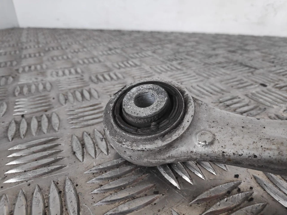 2018 TESLA MODEL X 5YJX BRAS DE COMMANDE SUPÉRIEUR 2 (ARRIÈRE DROIT)... - Photo 4/4