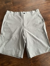 NWT BANANA REPUBLIC MENS STERTCH COMFORT FLAT FRONT SHORT PANTS SIZE 32 GRAY