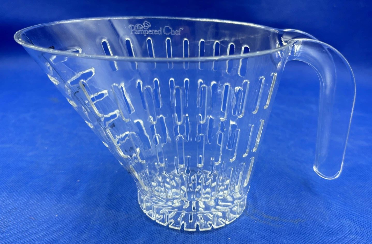 Pampered Chef Easy Read 3 Cup Colander / Strainer #2324 – Clear Acrylic
Opens in a new window or tab