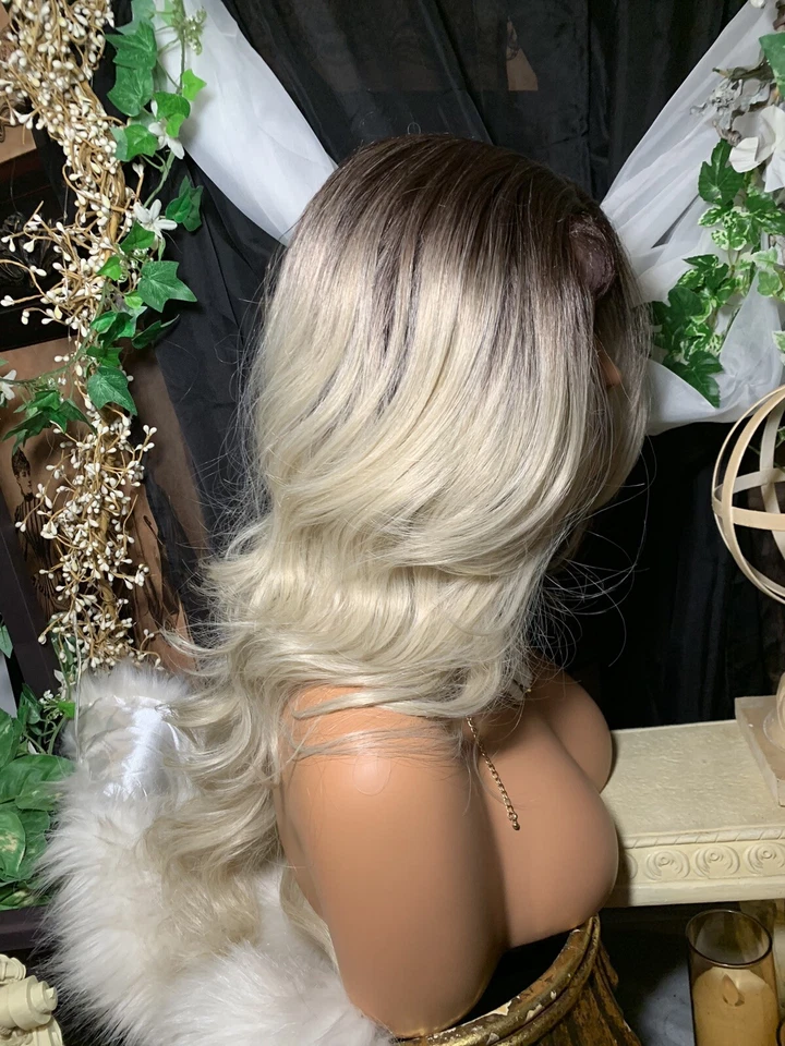 GORGEOUS 24” ROOTED PLATINUM HEAT FRIENDLY, LACE FRONT W/ 5” Center PART WIG! - Image 4 of 4