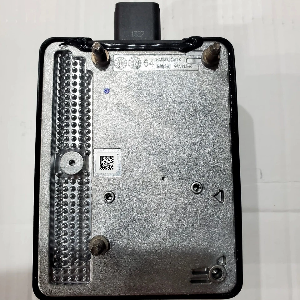 84242529 Cruise control radar module - Image 4 of 4