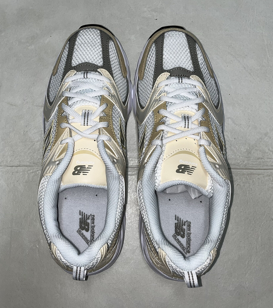 2022 新作】 new balance MR530 24cm スニーカー - www.conewago.com
