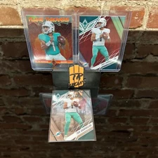 2022 Panini Phoenix Football Tua Tagovailoa Red /250 Dolphins Plus Flamethrowers