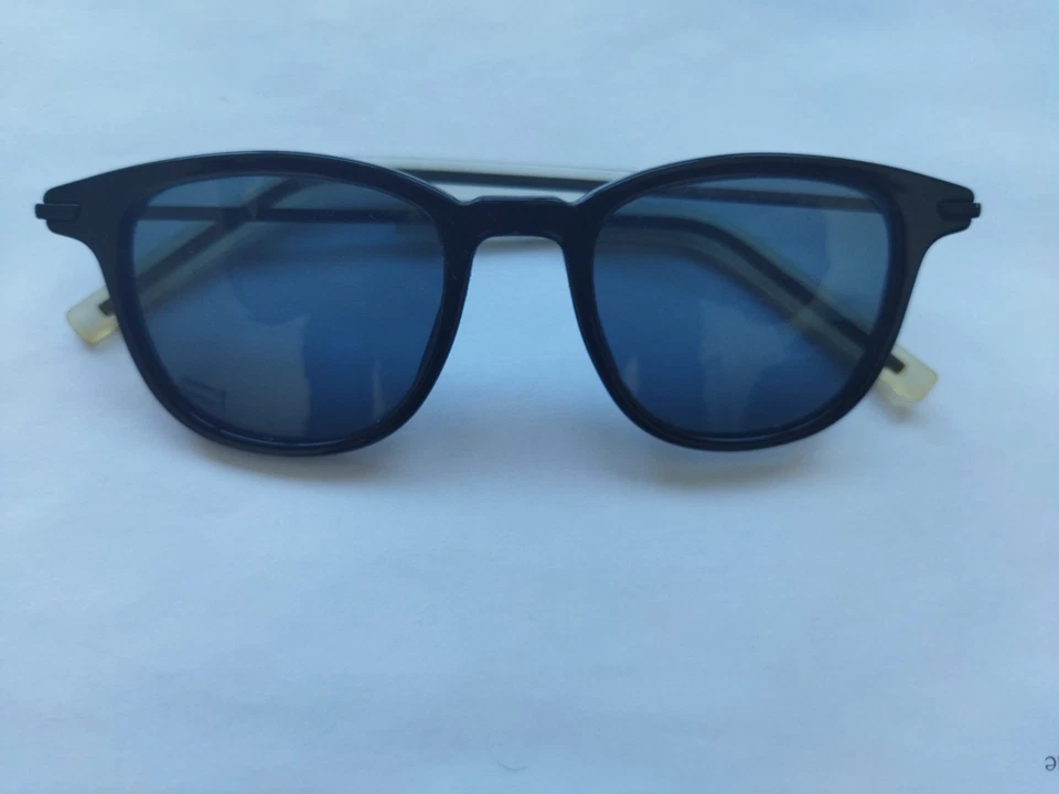Lunettes de soleil dior blackTie195 certificat d'authenticité - Photo 1/3