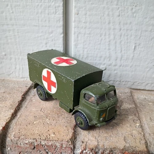 Vintage Dinky Toys Meccano No. 626 Service Ambulance England Diecast