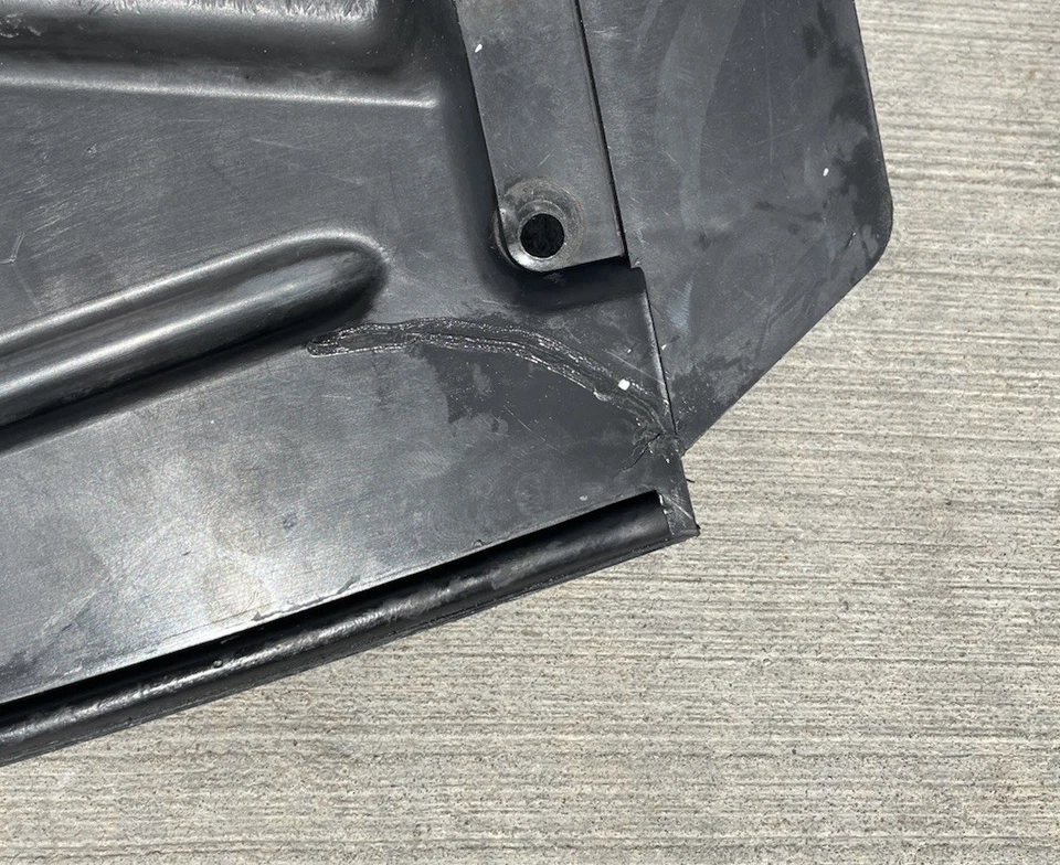 Parachoques delantero OEM BMW E36 Z3 1998-2002 conducto de aire inferior protector del motor reparado Foto 4 de 4