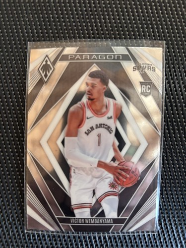 2023-24 Panini Phoenix VICTOR WEMBANYAMA Fade To Black + Paragon - Imagen 3 de 4