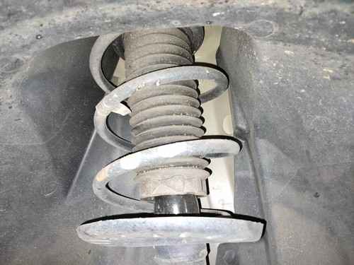 Amortisseur Avant Droit Pour Peugeot 3008 Phase 1 - Référence 5208G3, Occasion En Bon état, 6 Mois De Garantie