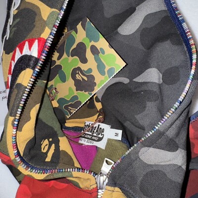 パーカー A BATHING APE MIX CAMO CRAZY SHARK MIX CAMO CRAZY SHARK FULL ZIP HOODIE | bape.com