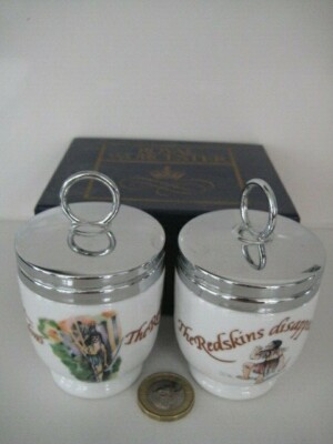 SELTEN VERPACKTES PAAR ROYAL WORCESTER EGG CODDLERS PETER PAN...klein