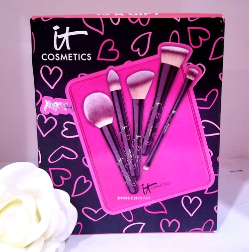It Cosmetics Your Heavenly Luxe Brush Set 5PC SET + BAG! NEW & BOXED! $194.00