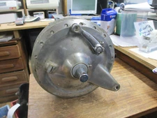 Honda CA78 CA77 305 Dream ORIGINAL Front Wheel Hub & Speedo & Axle & Brake assy