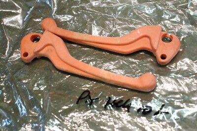 Ariete Bremshebel Satz Rot Vespa PX 125 150 200 PE auch PX alt Vespa NOS