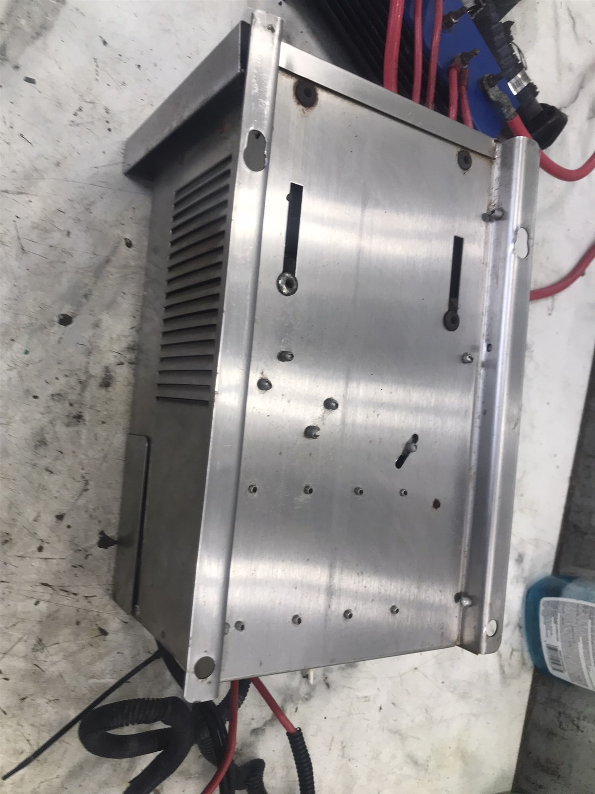 Professional Mariner ProMariner SS 50 A Amp Marine 3 bank battery charger