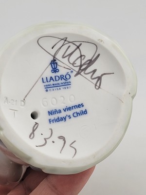 Hand Signed Lladro Friday's Child - Girl with 3 Cats - 