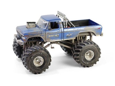GREENLIGHT,FORD F-250 Monster Truck dirty version #1 - 1974