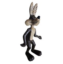 Vintage R. Dakin Wile E. Coyote Figure Brown Plastic Looney Tunes Hong Kong Toy