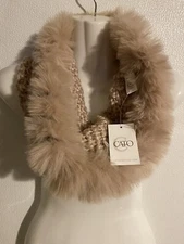 Cato beige One Size wide crotchet faux fur trimmed scarf NEW
