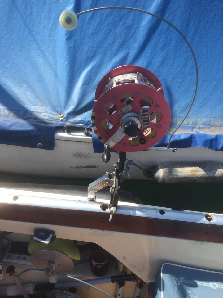 Angelboot mit Motor und Trailer - Bild 3 von 4