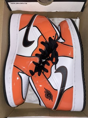 Nike Air Jordan Box with Orange and Black Design Air Jordan 1 High OG Shattered Backboard ????????  main image 2
