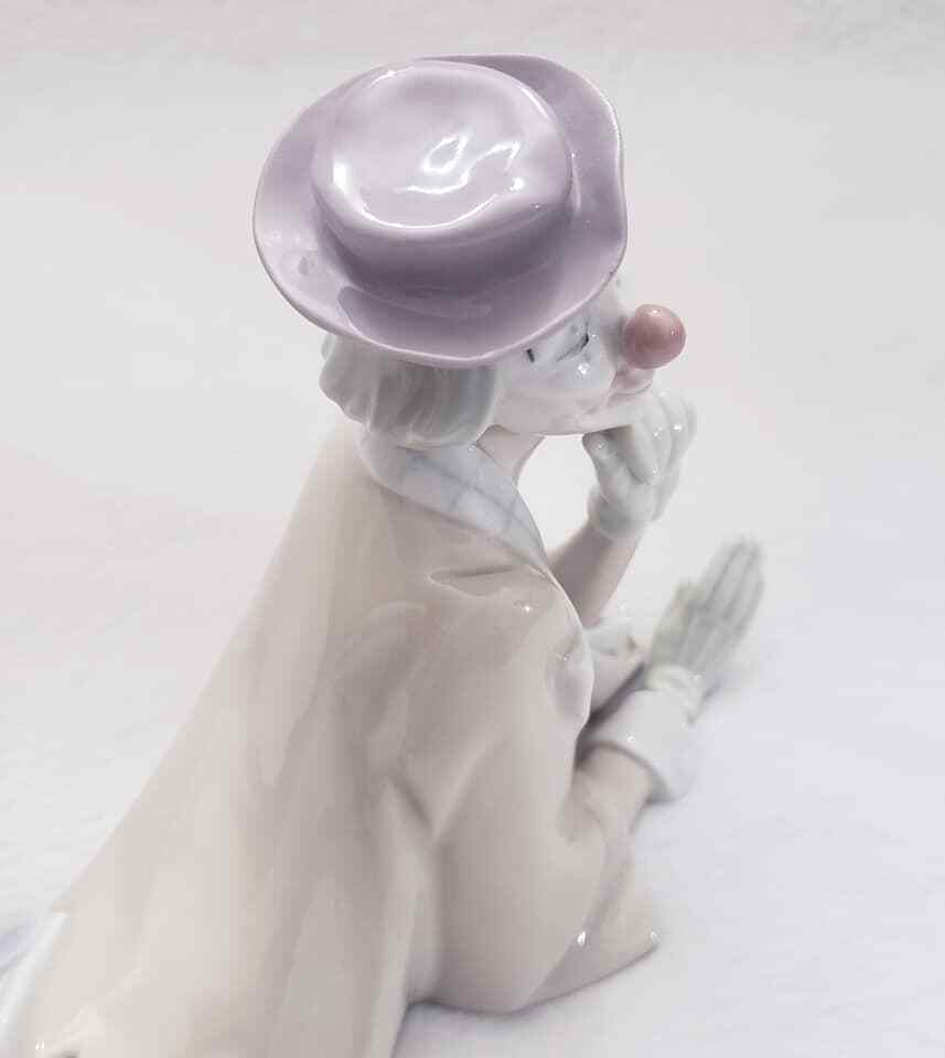 Vintage Lladro Porcelain Clown Figurine Lying with Beach Ball 4618 eBay