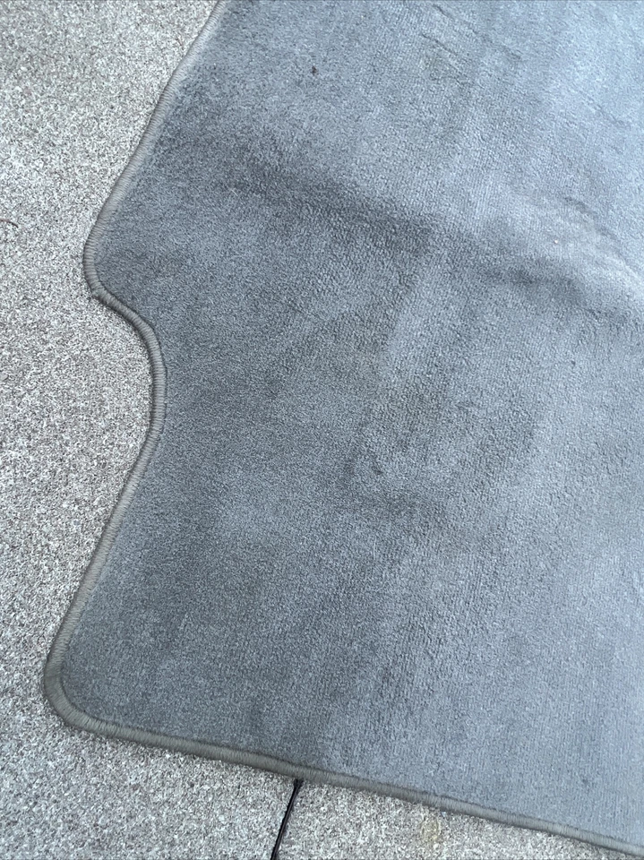 1995-2006 Chevrolet Tahoe OEM Rear Trunk Floor Protector Cargo Mat Carpet GRAY - Imagem 2 de 4