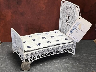 Dollhouse Miniature Vintage Wicker Bed & Quilt 1:12 scale E242 Dollys Gallery