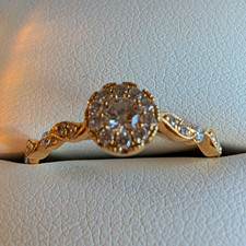 18ct Yellow Gold Natural Diamond Engagement Ring. Paid £2,800 Selling Size O