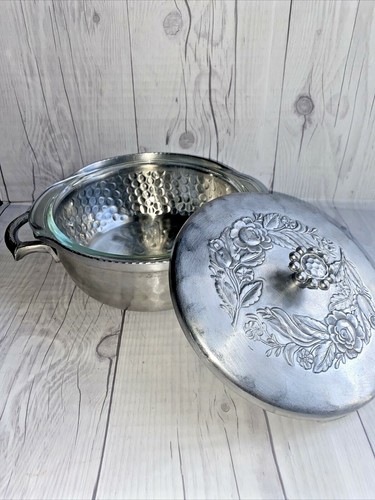 Pyrex Casserole Dish With Everlast Hammered Aluminum Carrrier MCM Casserole Set - Picture 2 of 12