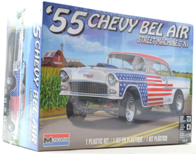 Revell Monogram 1955 Chevy Bel Air Street Machine 2-In-1 1/24