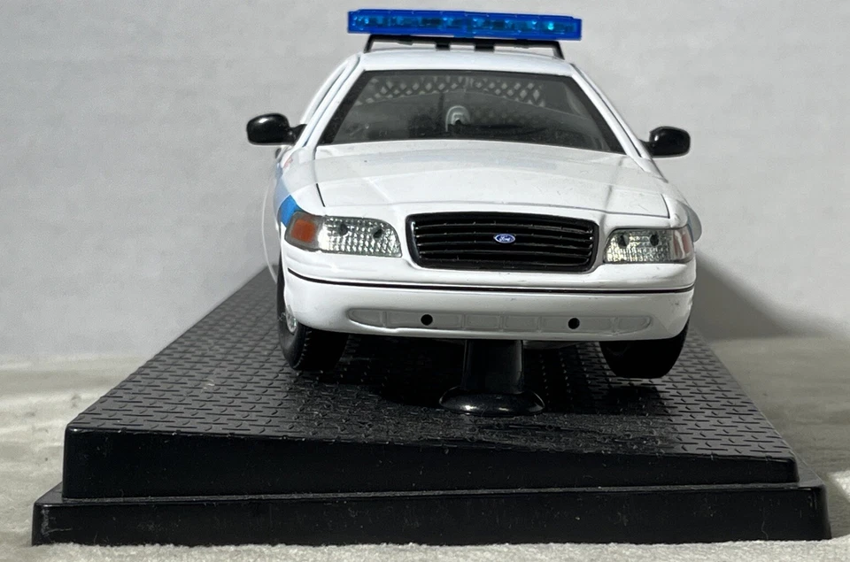 Ford Police Interceptor Classic Metal Works 1999 W/ Stand READ USED AS IS - Image 3 of 4