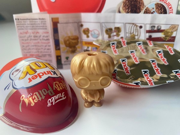 harry potter Dorado kinder joy VT413