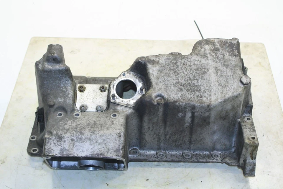 BMW 328i xDrive 2013-2016 SULEV 2,0 L AWD cárter de aceite del motor 11137601942 OEM Foto 3 de 4