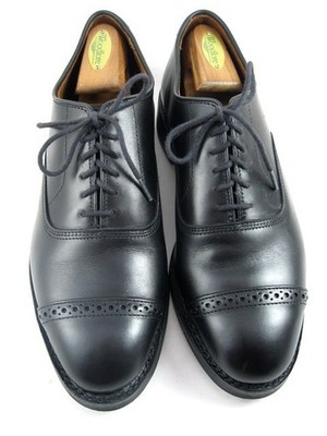 Allen Edmonds  ''FIFTH AVENUE'' Leather Cap-Toe Oxfords 8 EEE Black DAINITE(763N