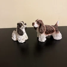2 Cocker Spaniel Figurines Collectible Statue Brown/White & Black/White Resin 