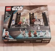 LEGO Star Wars: Ahsoka Tano's Duel on Peridea (75385) for sale