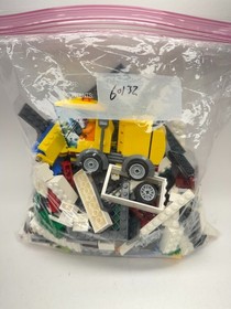 Lego City Service Station 60132 - Complete - W/Minis & Manuals