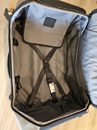 NEW Tumi ALPHA BRAVO INTERNATIONAL 2 Wheel Duffel Backpack Carry-On - STEEL - Picture 10 of 10