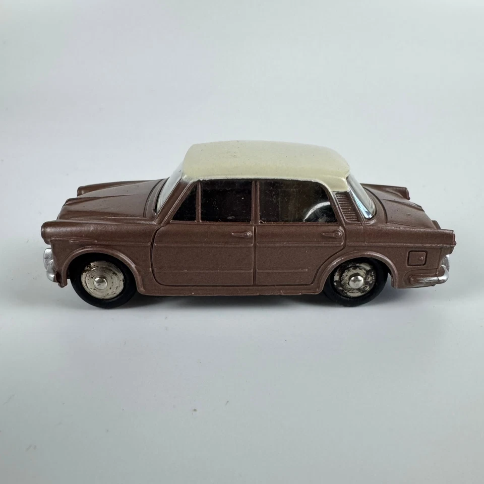 French Dinky 531 Fiat 1200 Grand Vue sedan brown with cream roof good boxed - Image 3 of 4