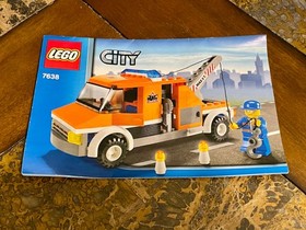 LEGO CITY 7638 TOW TRUCK RARE!