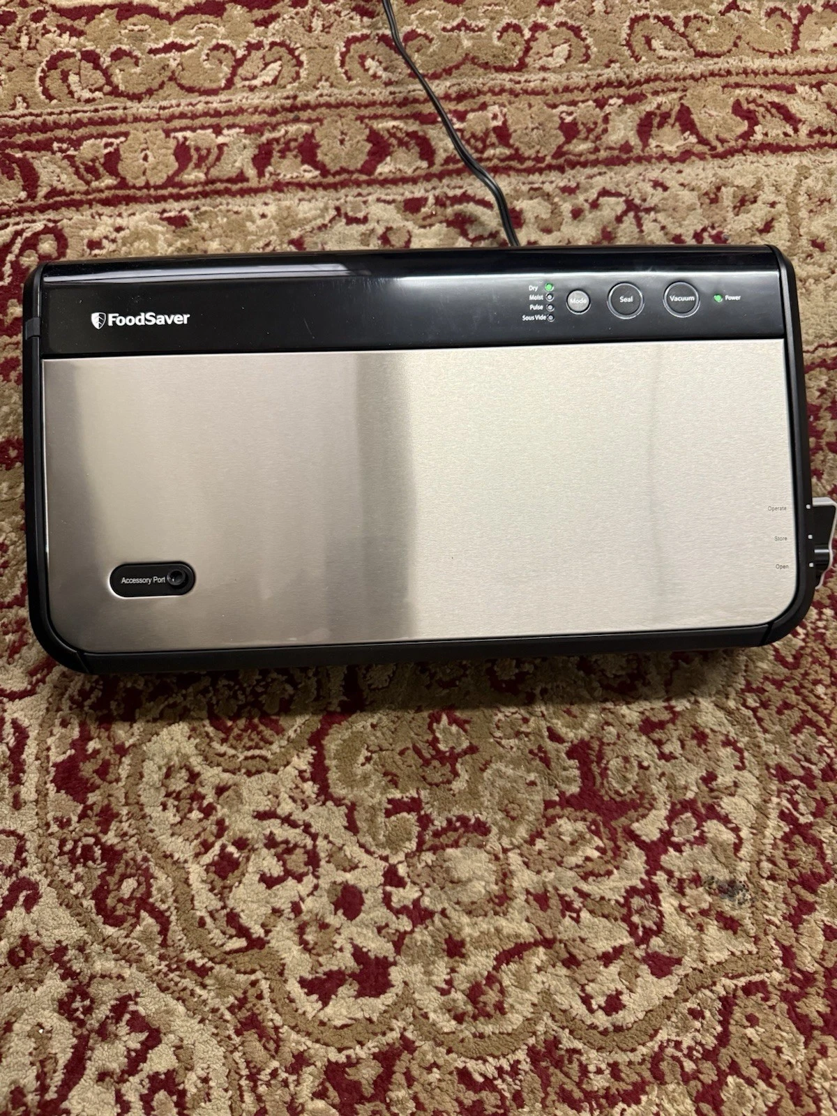 FoodSaver Vacuum Sealing System Model FM2900
