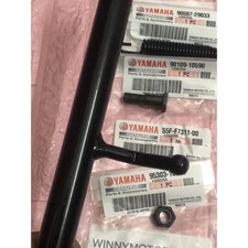 NUEVO Yamaha RXZ 135 Soporte Lateral Juego Completo Muelle + Tornillo de Eje ENVÍO GRATUITO