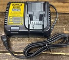 Dewalt 12v/20v Max Lithium Ion Charger (DCB115) — photo 1