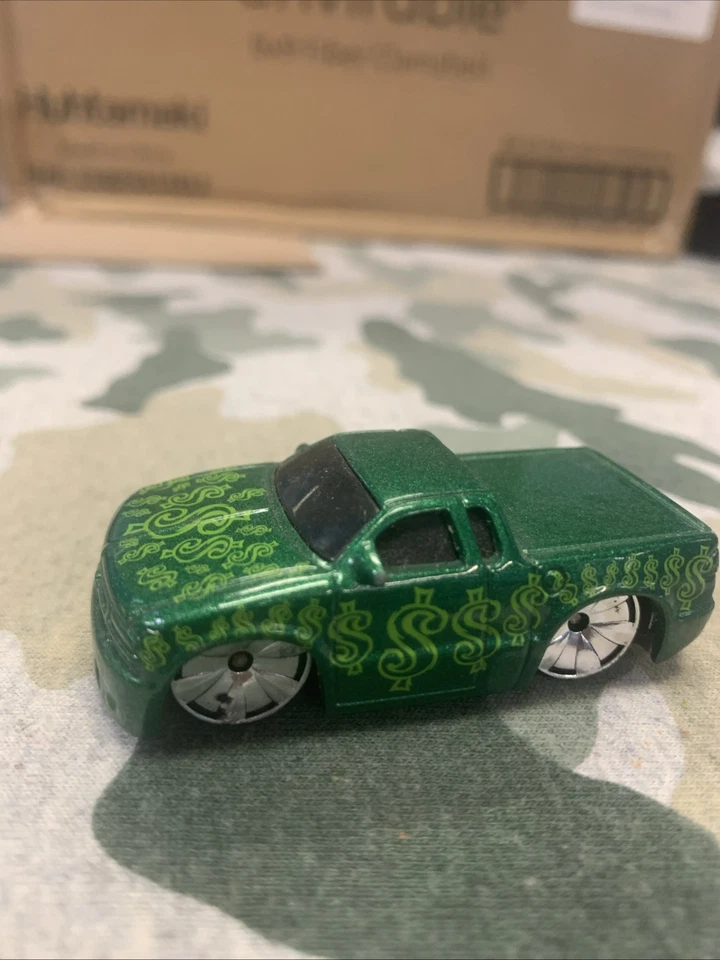 2004 Hot Wheels #89 First Editions 89/100 'TOONED CHEVY S-10 Green w/Bling Spoke - Image 2 of 4