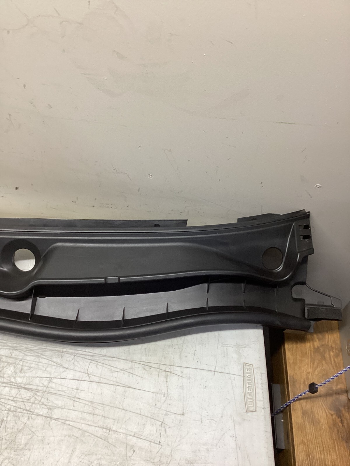Lexus 14-19 Is250 Windshield Wiper Cowl Cover Panel Grille OEM for 