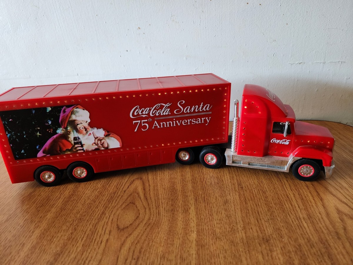 2006 Coca Cola Santa Semitruck w/Trailer 75th Anniversary