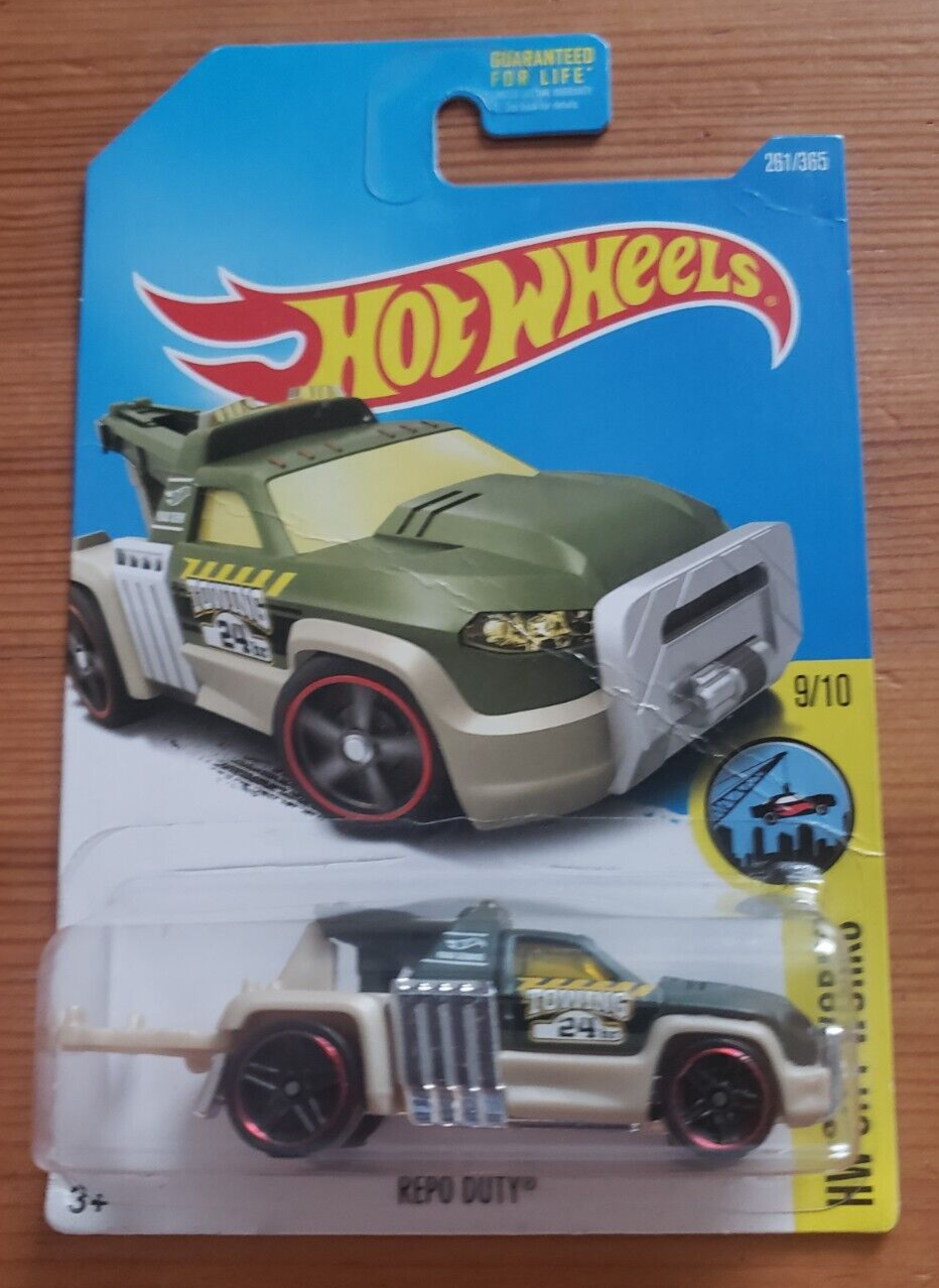 2017 Hot Wheels HW City Works Repo Duty #9/10 #261/365 DTY74 Model Car