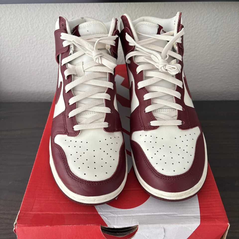 Talla 9 - Nike Dunk High Team Rojo W Foto 3 de 4