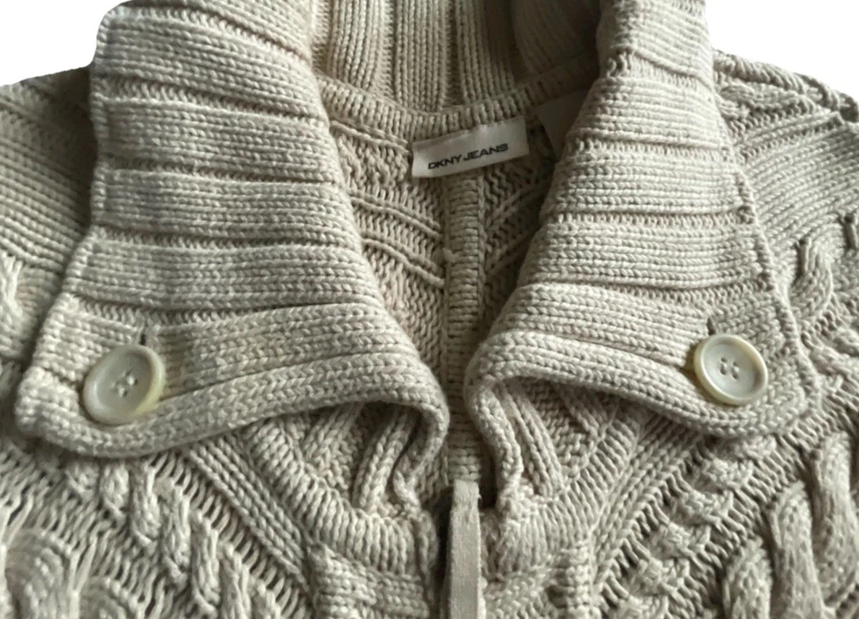 Suéter DKNY Jeans Crema Tejido con Cable Manga Corta Cremallera Completa Cuello Para Mujer’s M Foto 2 de 4