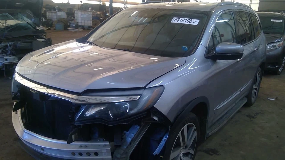 PILOT 2018 Fuel Vapor Canister 6457674 - Image 4 of 4